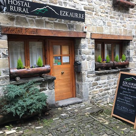 Hostal Ezkaurre Isaba Exteriör bild