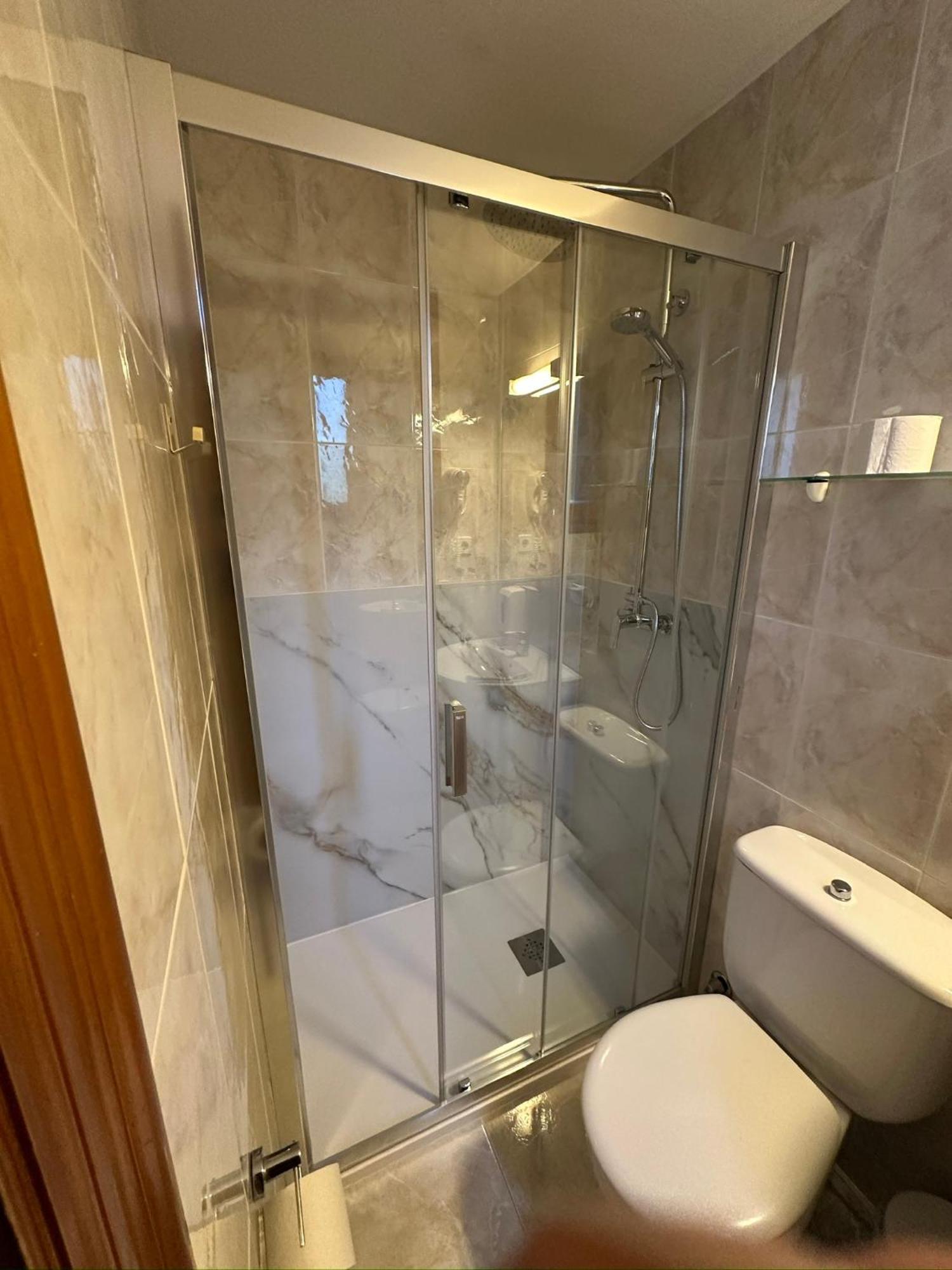 Hostal Ezkaurre Isaba Exteriör bild